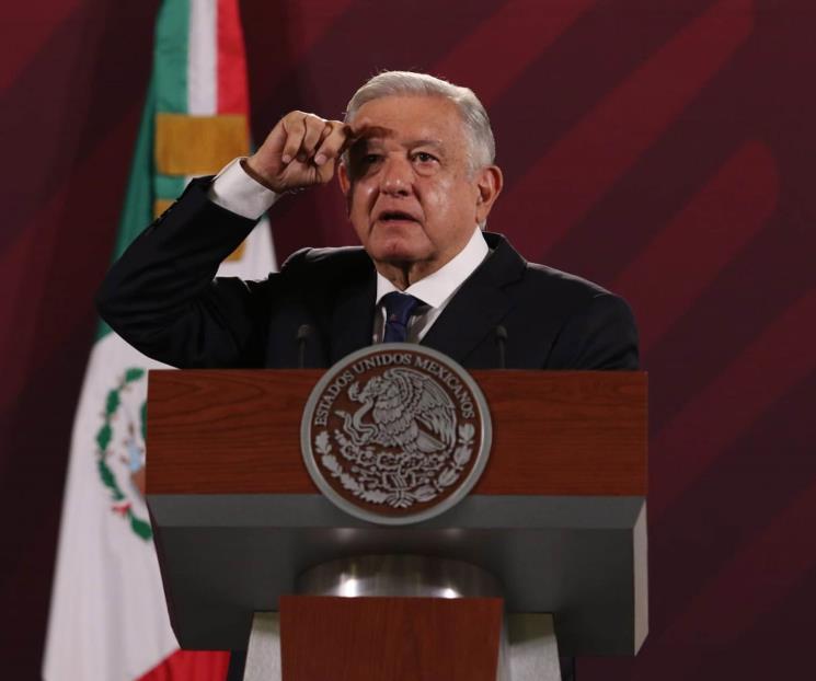 Lilly Téllez se bajó porque no fue la escogida: AMLO Lilly Téllez se bajó porque no fue la escogida: AMLO