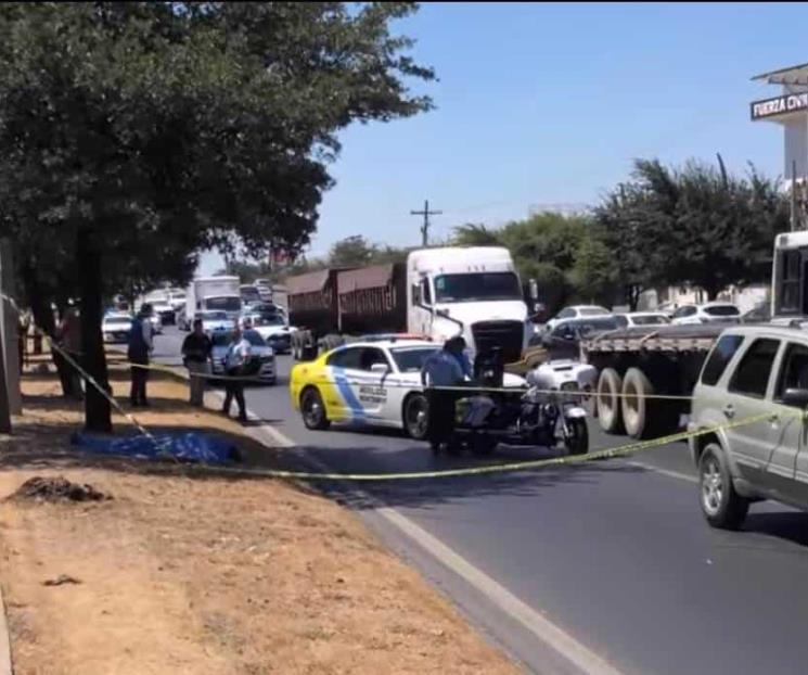 Muere hombre por infarto sobre la avenida Garza Sada