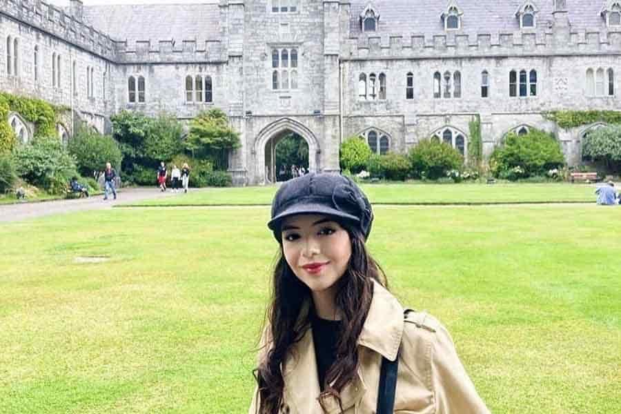 Su dedicación a investigación la lleva a estudiar en Oxford