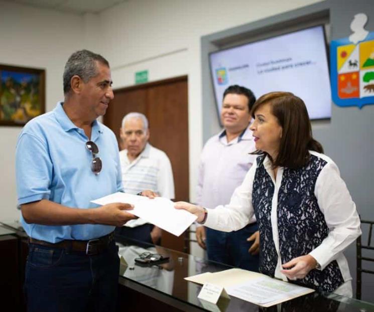 Entrega en Guadalupe escrituras y suman 375 propiedades