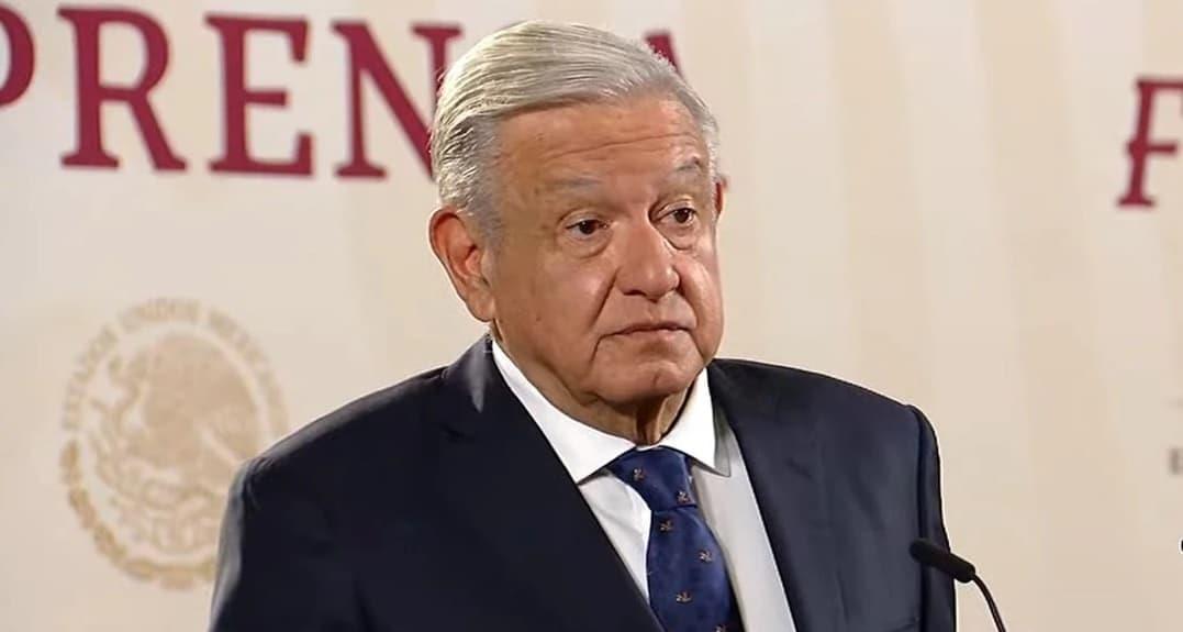 Habrían disparado casi mil tiros a Hipólito Mora, dice AMLO