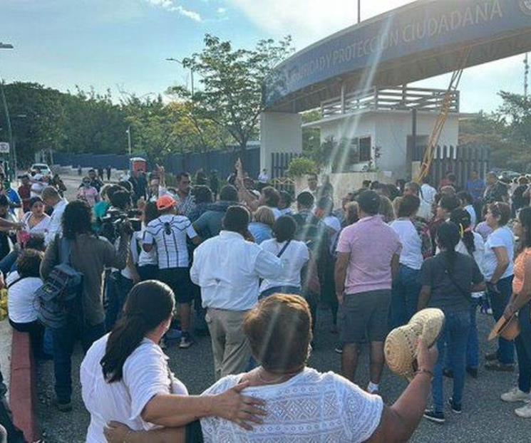 Liberan a 16 empleados de Secretaría de Seguridad en Chiapas Liberan a 16 empleados de Secretaría de Seguridad en Chiapas
