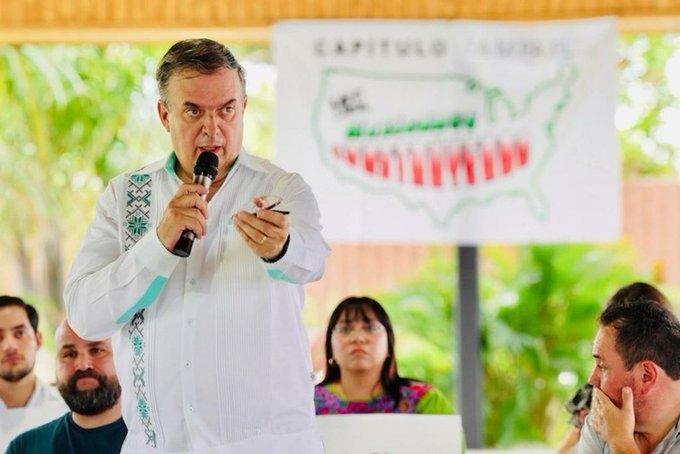 Ebrard se reúne con mexicanos en Miami