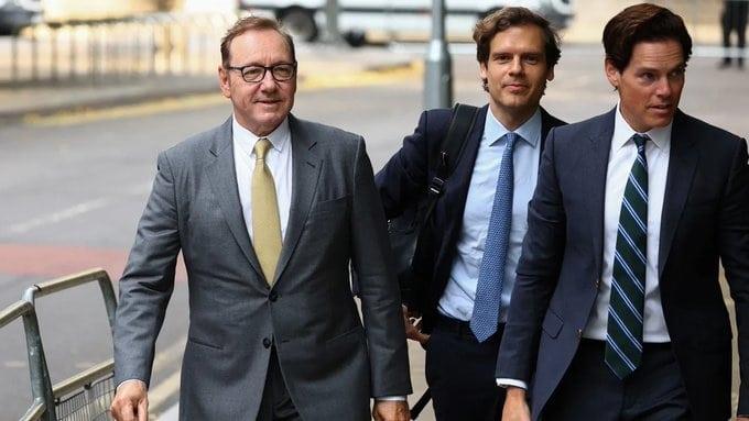 Llama fiscal de Londres a Spacey “un acosador sexual”