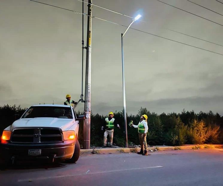 Restablecen servicio a usuarios afectados por Beatriz