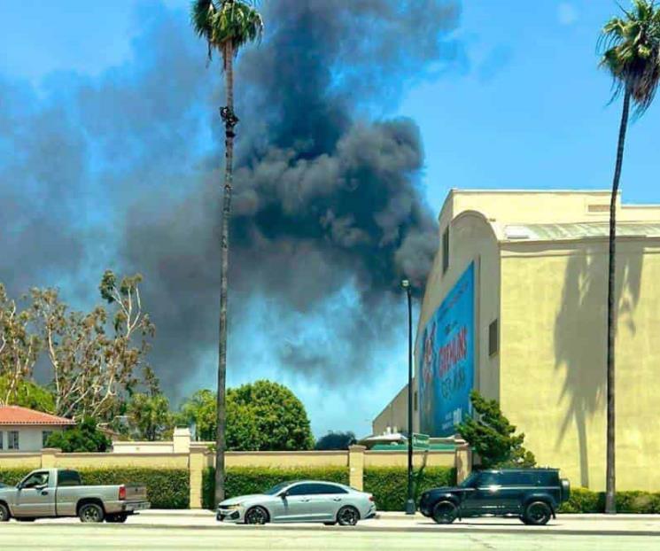 Transformador explota en estudios Warner Bros en California