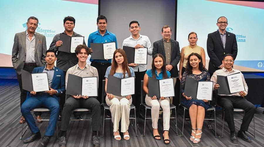 Tec campus Laguna tiene nuevos líderes del mañana