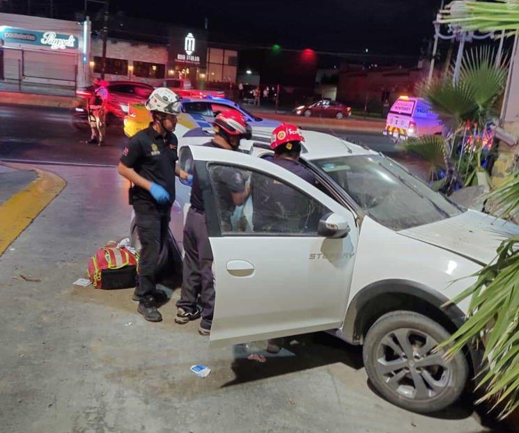 Conductora muere en estrellamiento en Garza Sada