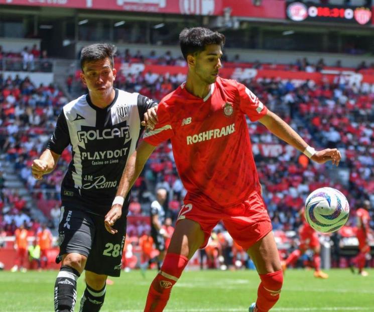 Toluca y Necaxa no pasan del empate