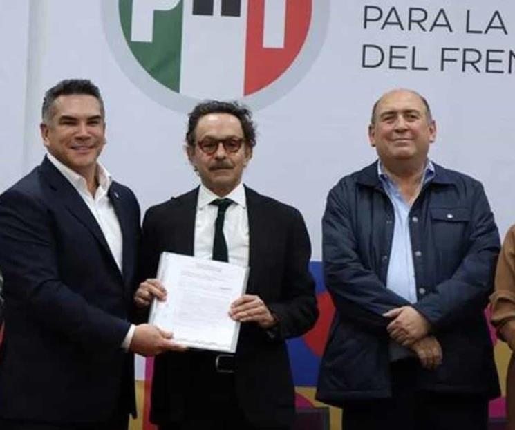 Pese acusaciones, Quadri registra su candidatura