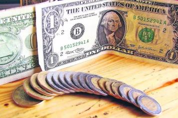 Superpeso se ubica por debajo de los $17 por d&oacute;lar