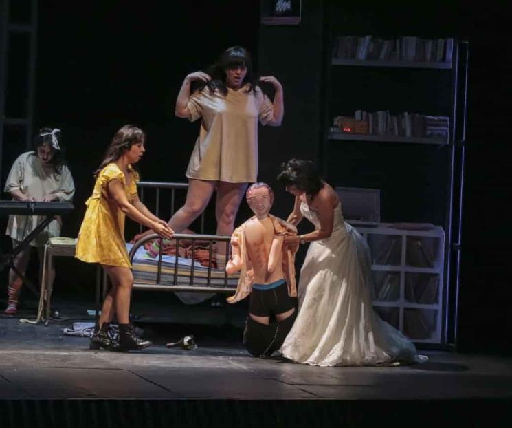 Cierra con éxito temporada de teatro en Monterrey