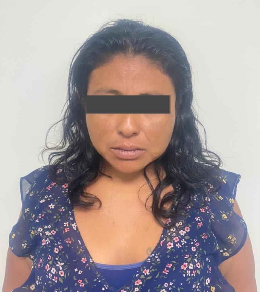 La presunta responsable de la muerte de un hombre quien intentó ayudar a un conocido que era agredido a cuchilladas en hechos ocurridos a mediados de junio pasado en santa Catarina, fue detenida por elementos de la Agencia Estatal de Investigaciones.