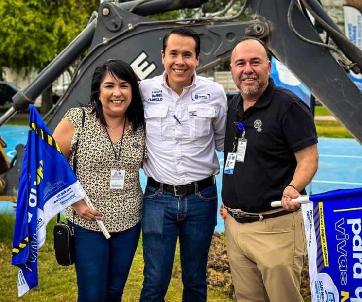 Continúan rehabilitando plazas en San Nicolás