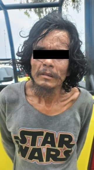 A unos minutos de asaltar una tienda de conveniencia en la Colonia Talleres, el presunto responsable fue detenido por elementos de Seguridad y Protección a la Ciudadanía de Monterrey, en la Colonia Talleres.