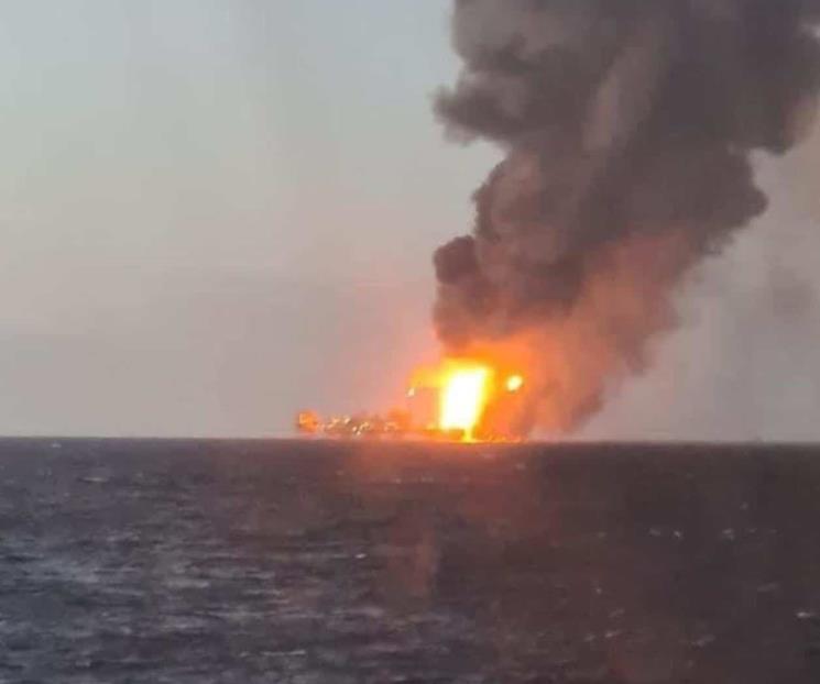 Incendio en plataforma de Pemex deja seis heridos