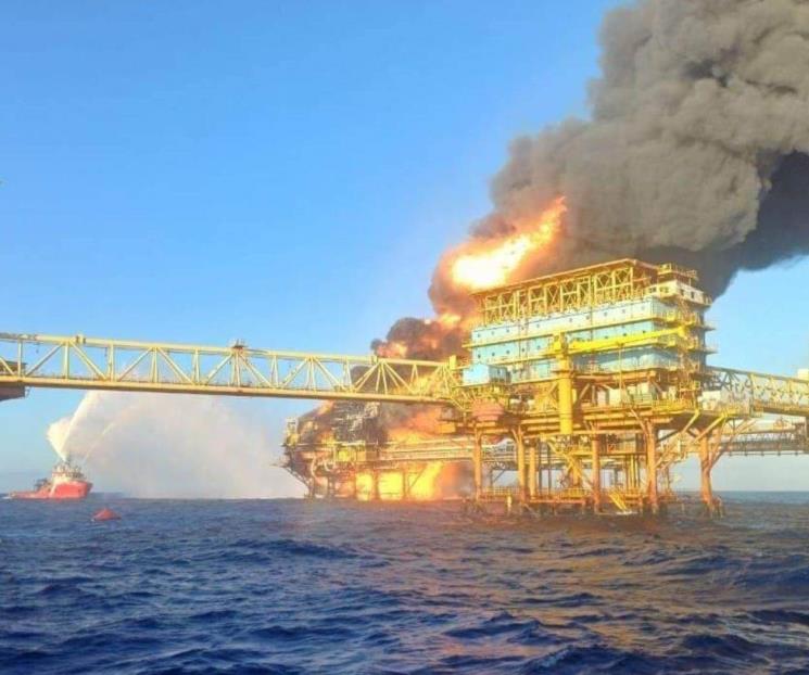 Así fue el incendio en la plataforma Nohoch-A de Pemex