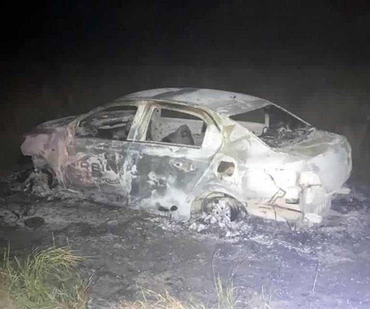 Calcinan y matan a 2 en carretera de Villaldama