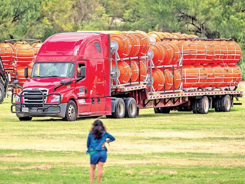 Demandan a Texas por muro flotante Demandan a Texas por muro flotante