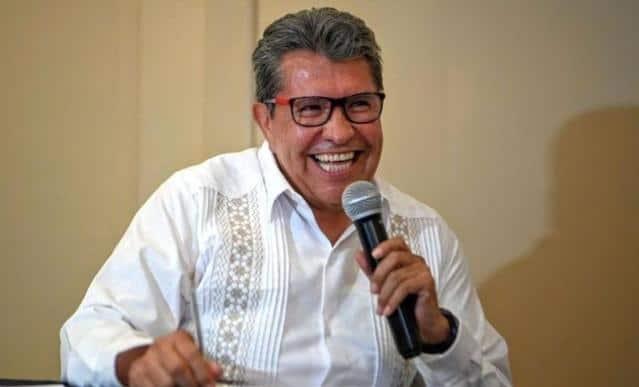 Urge una reforma fiscal, afirma Monreal