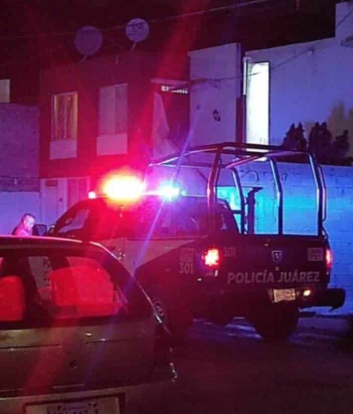 Las autoridades investigan la muerte de un hombre, de quien su cuerpo fue encontrado en avanzado estado de descomposición por uno de sus vecinos, la noche del martes en el municipio de Juárez.