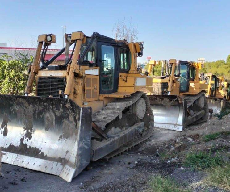 Ordena Samuel retiro de maquinaria en Río Santa Catarina