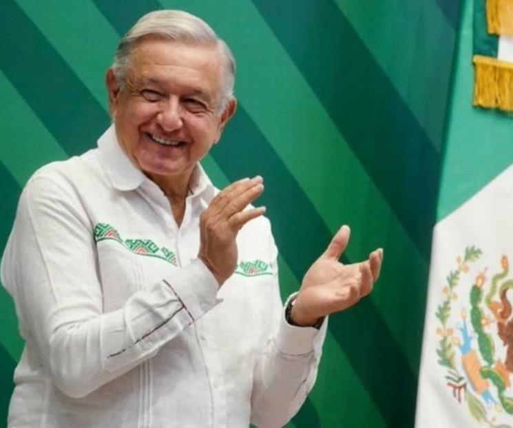 Peso está fortachón, presume AMLO