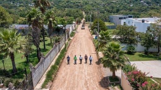 Supervisa De la Peña obras de recarpeteo