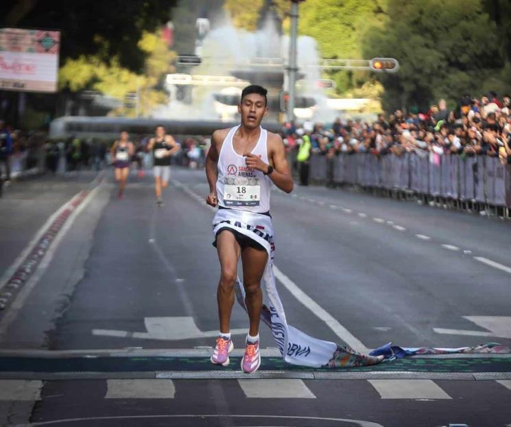 Gana Jesús Nava el Medio Maratón de la Ciudad de México