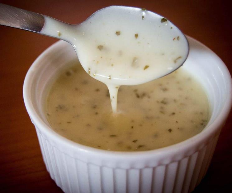 Salsa blanca, la receta que necesitas para tus pizzas