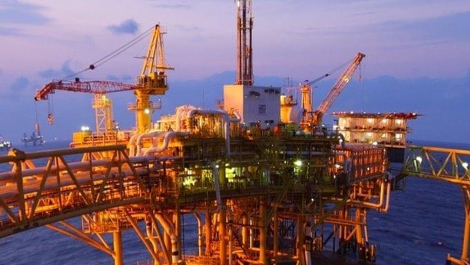Pemex refuta supuesto enorme derrame en plataforma petrolera