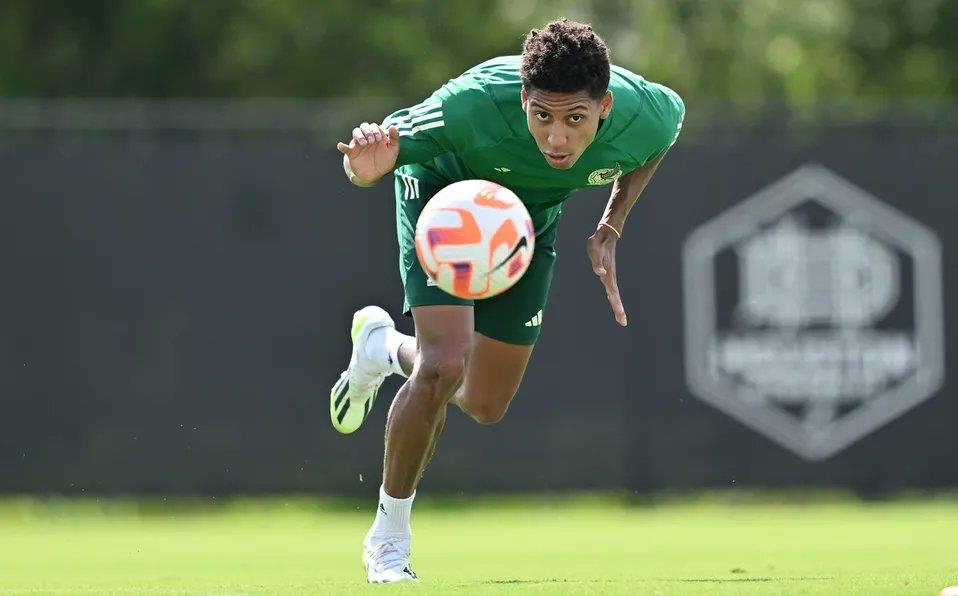 Se complicaría pase de Ozziel Herrera a Tigres