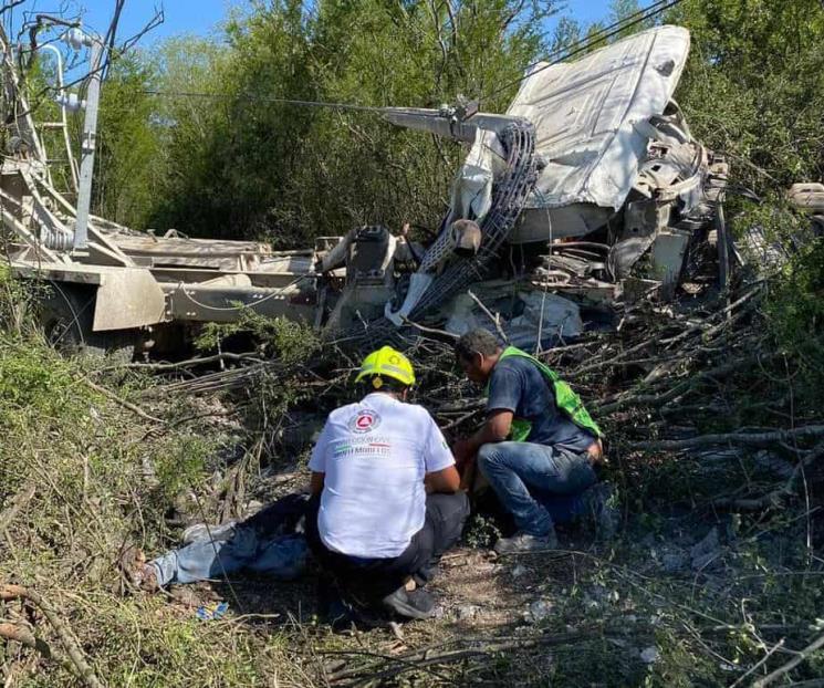 Vuelca camión revolvedora de concreto