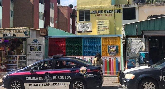 Policías custodian jardín de Niños de Cuautitlán Izcalli Policías custodian jardín de Niños de Cuautitlán Izcalli