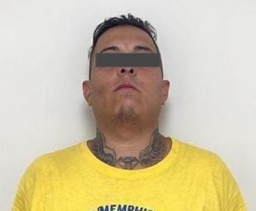 Un reo del Penal de Apodaca fue notificado de orden de aprehensión por la muerte de una persona en hechos ocurridos en abril del 2022, en el municipio de Linares.
