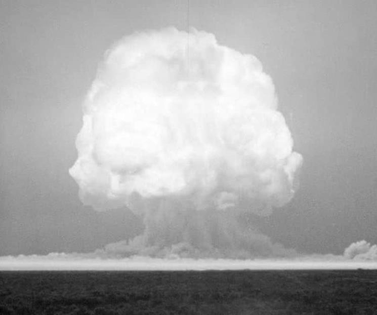 Radiación de primera bomba atómica alcanzó a Canadá y México