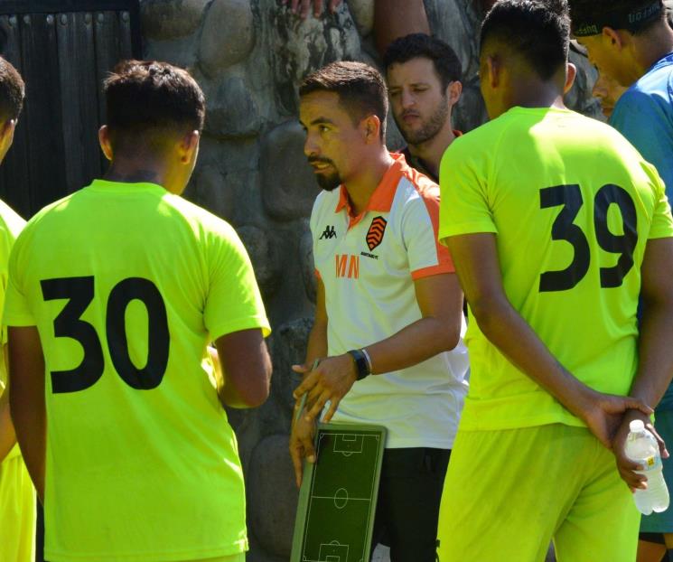 Vence CF de Santiago al Real Apodaca en Clásico amistoso Vence CF de Santiago al Real Apodaca en Clásico amistoso