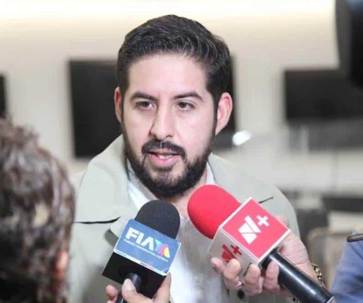 Acusa Morena que existen dos frentes opositores