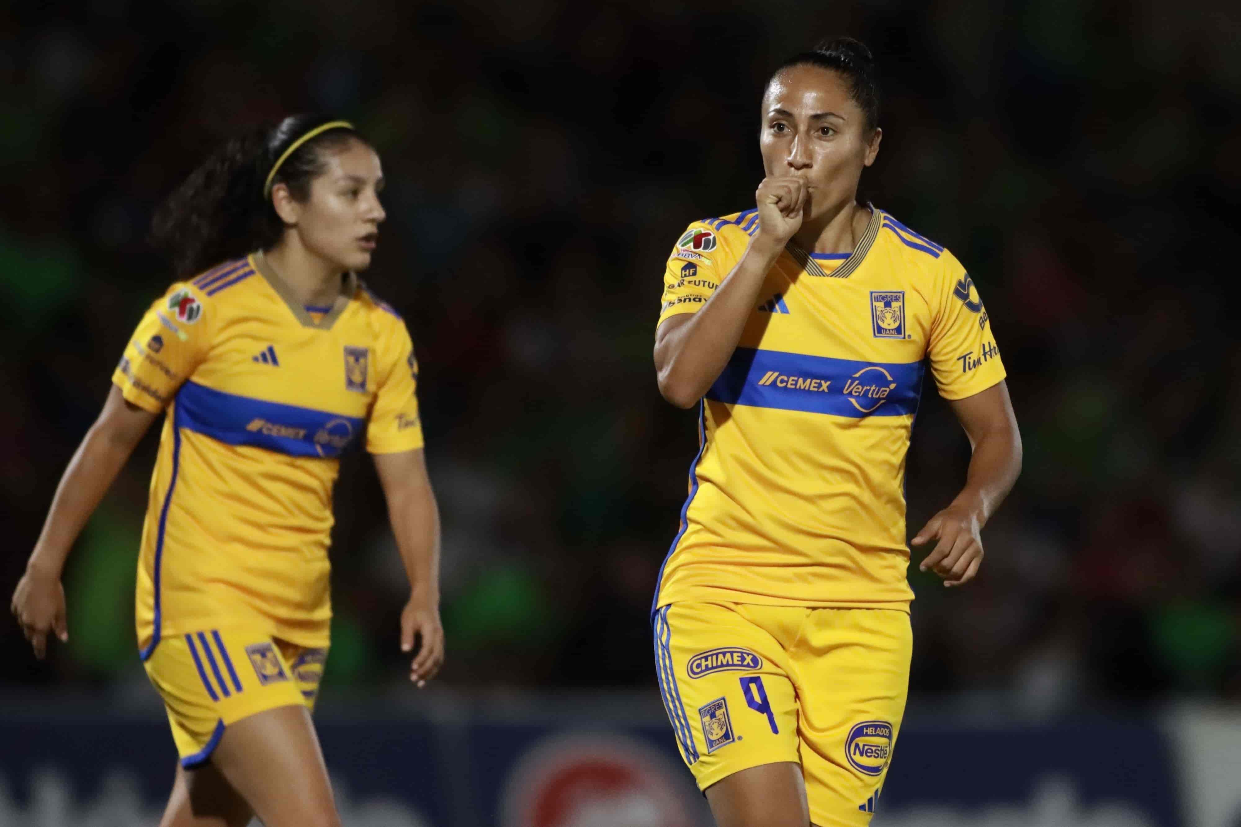 Stephany Mayor hace el 1-0.