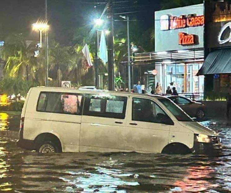 Tormenta deja sin luz a más de 26 colonias en Mazatlán Tormenta deja sin luz a más de 26 colonias en Mazatlán