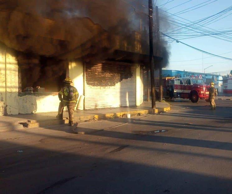 Indigente incendia negocio abandonado y es detenido