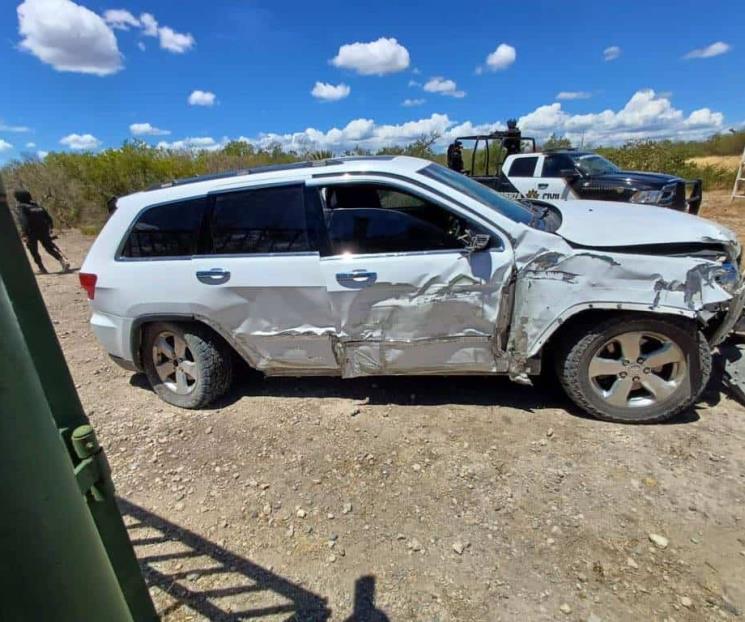 Asegura FC camioneta y equipo táctico en Agualeguas Asegura FC camioneta y equipo táctico en Agualeguas