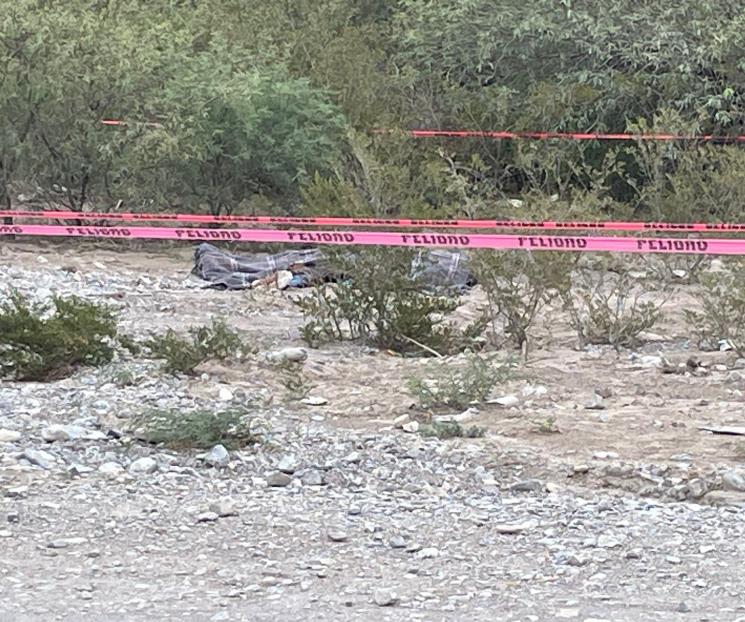 Tiran cuerpo de hombre torturado en Mier y Noriega