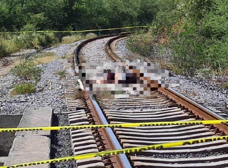 Una mujer de la tercera edad que sufría de sus facultades mentales, fue encontrada sin vida en medio de las vías que cruzan el municipio de Montemorelos.