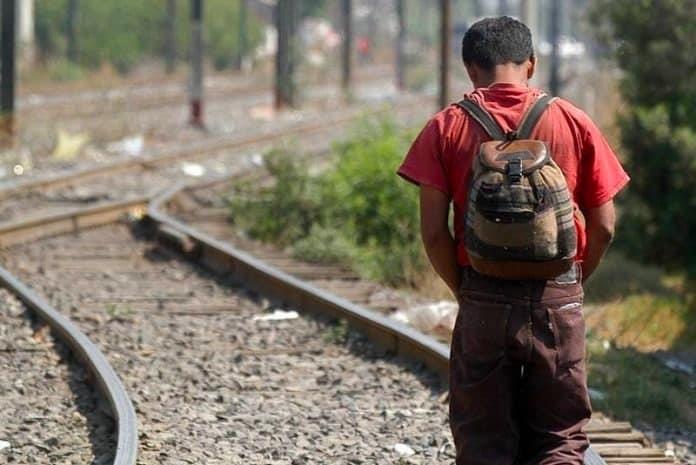 Estados Unidos aceptará solicitudes de asilo de migrantes