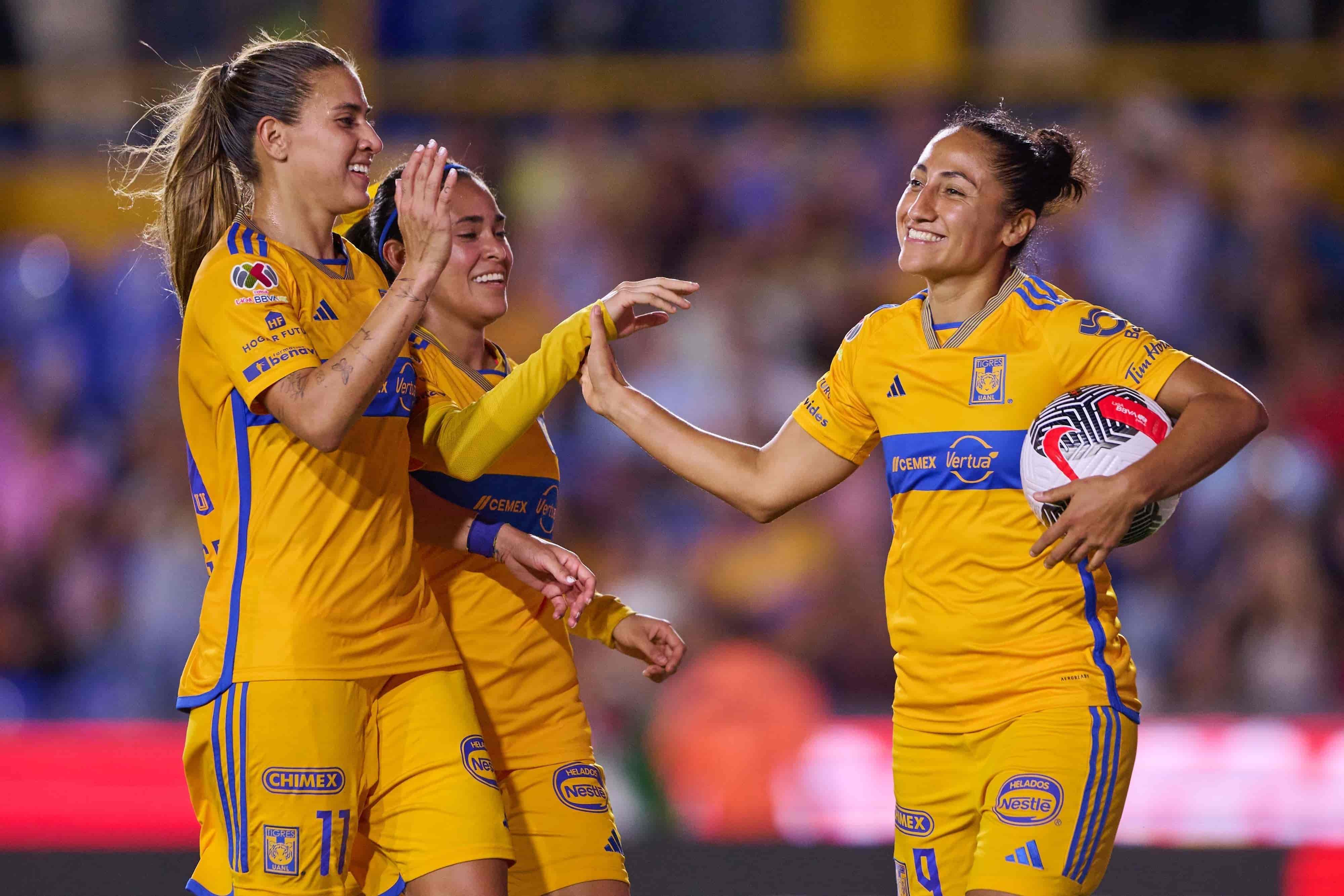 Stephany Mayor hace el 4-0.