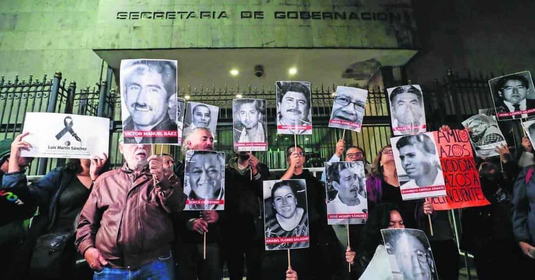 Golpeteo a prensa y corrupción amenazan democracia, alertan Golpeteo a prensa y corrupción amenazan democracia, alertan