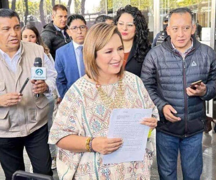 Xóchitl Gálvez acude a la FGR tras señalamientos de AMLO