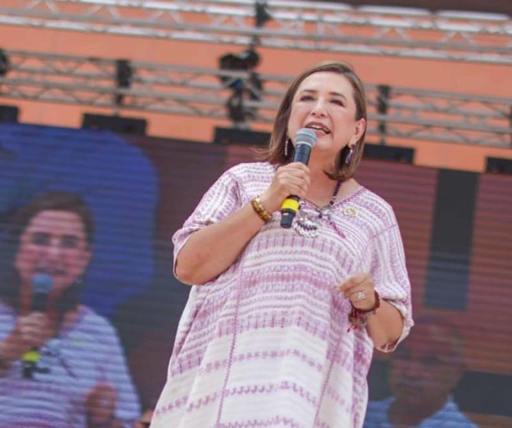 No tengo por qué separarme del cargo, advierte Gálvez