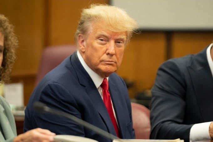 Imputan a Trump por asalto al Capitolio del 2020